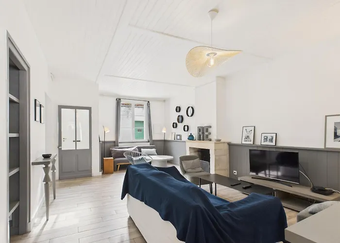 Charmante Maison Pour 6, Bois-plage Centre Le Bois-Plage-en-Ré