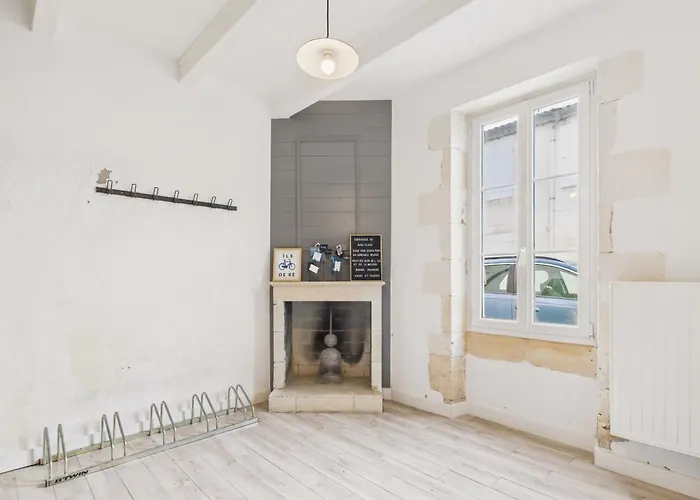 Hébergement de vacances Charmante Maison Pour 6, Bois-plage Centre