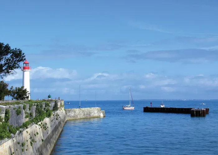 Charmante Maison Pour 6, Bois-plage Centre *