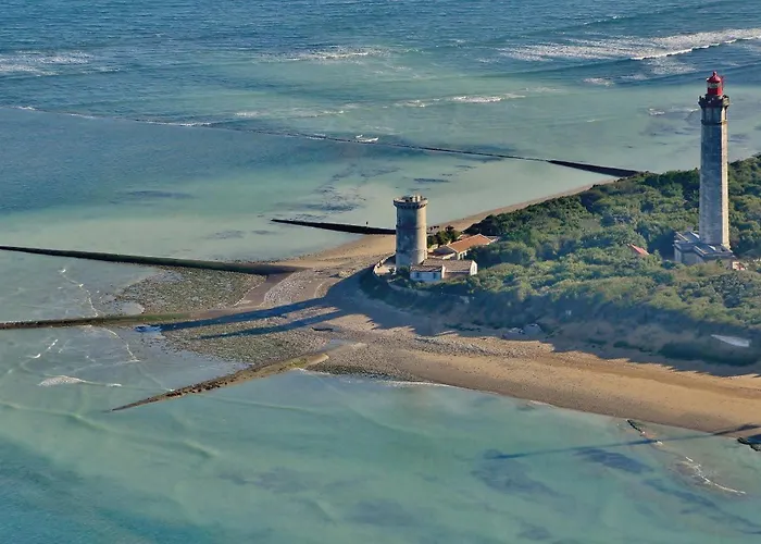 Charmante Maison Pour 6, Bois-plage Centre * Le Bois-Plage-en-Ré